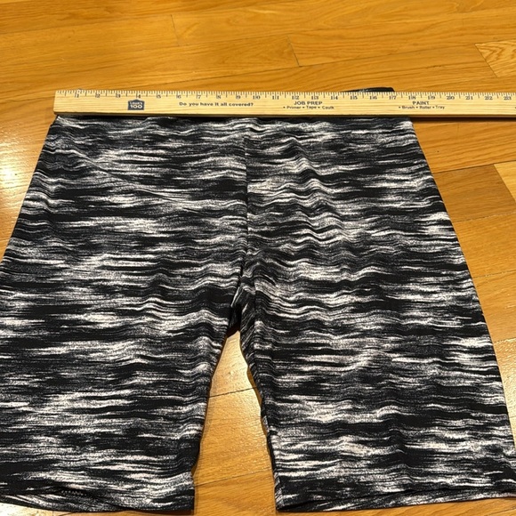 Terra & sky women’s plus sizer bike shorts size 1X (16W -18W) . - Picture 2 of 8